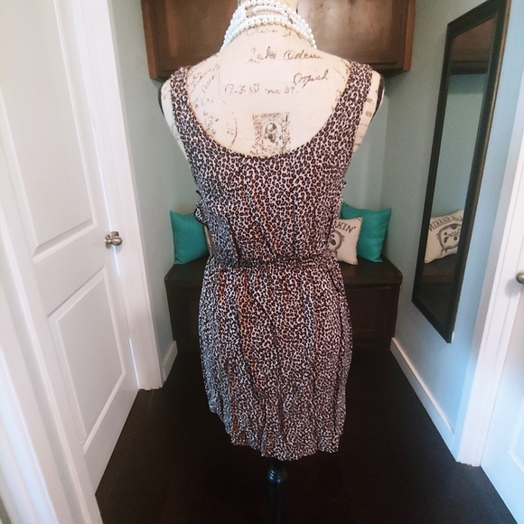 Dress - Picture 3 of 3